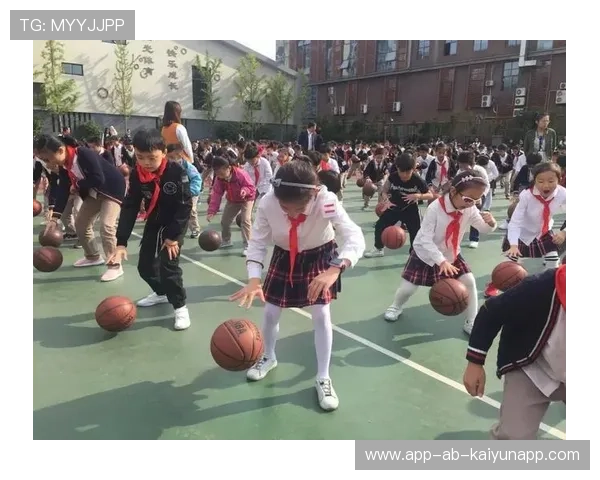 篮球在中国中小学课间操改革中的内容更新情况，中小学生篮球操教学视频