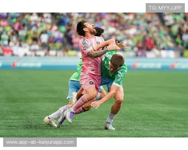 梅西禁区外突施冷箭,迈阿密国际打破沉闷,梅西在迈阿密买的房子多少钱 梅西禁区外突施冷箭,迈阿密国际打破沉闷,梅西在迈阿密买的房子多少钱